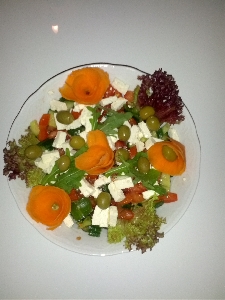 Griechischer Salat mit Schafkäse
